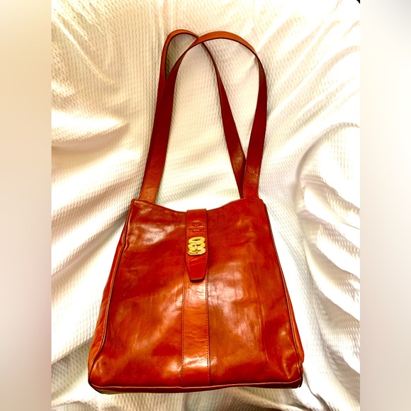 FIRENZE BAGS Handbags - FIRENZE GOLDEN BROWN LONG SHOULDER  LEATHER BAG